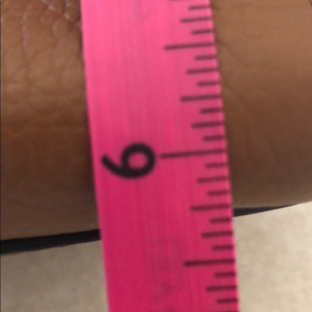 Handbag - Picture 5 of 6